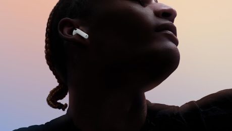apple-airpods-4-wireless-earbuds-bluetooth-headphones-personalized-spatial-audio-sweat-and-water-resistant-usb-c-chargin-1