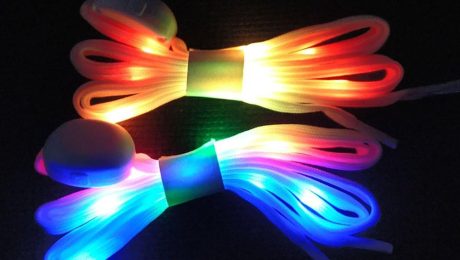 led-white-shoelaces-light-up-shoe-laces-3-modes-7-colors-flashing-shoestrings-2